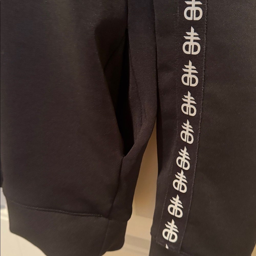 Drop Dead quarter-zip pullover - Picture 3 of 5